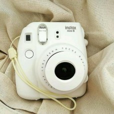 กล้องโพราลอย instax mini8 สีขาว